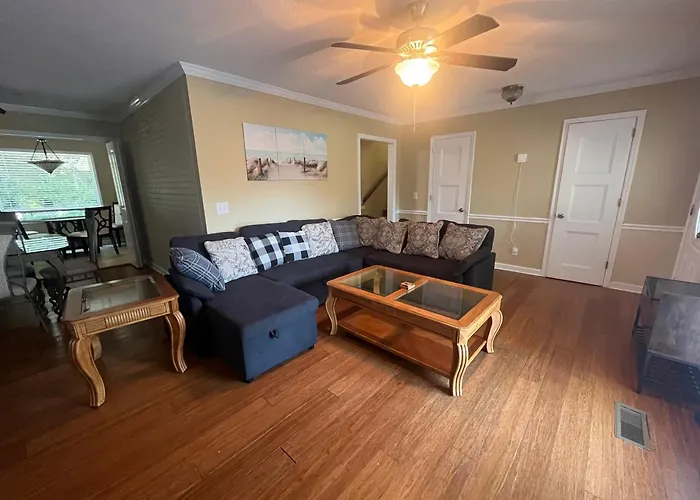 4-Bedroom Duplex With Ac And Wifi In Dalton Ga