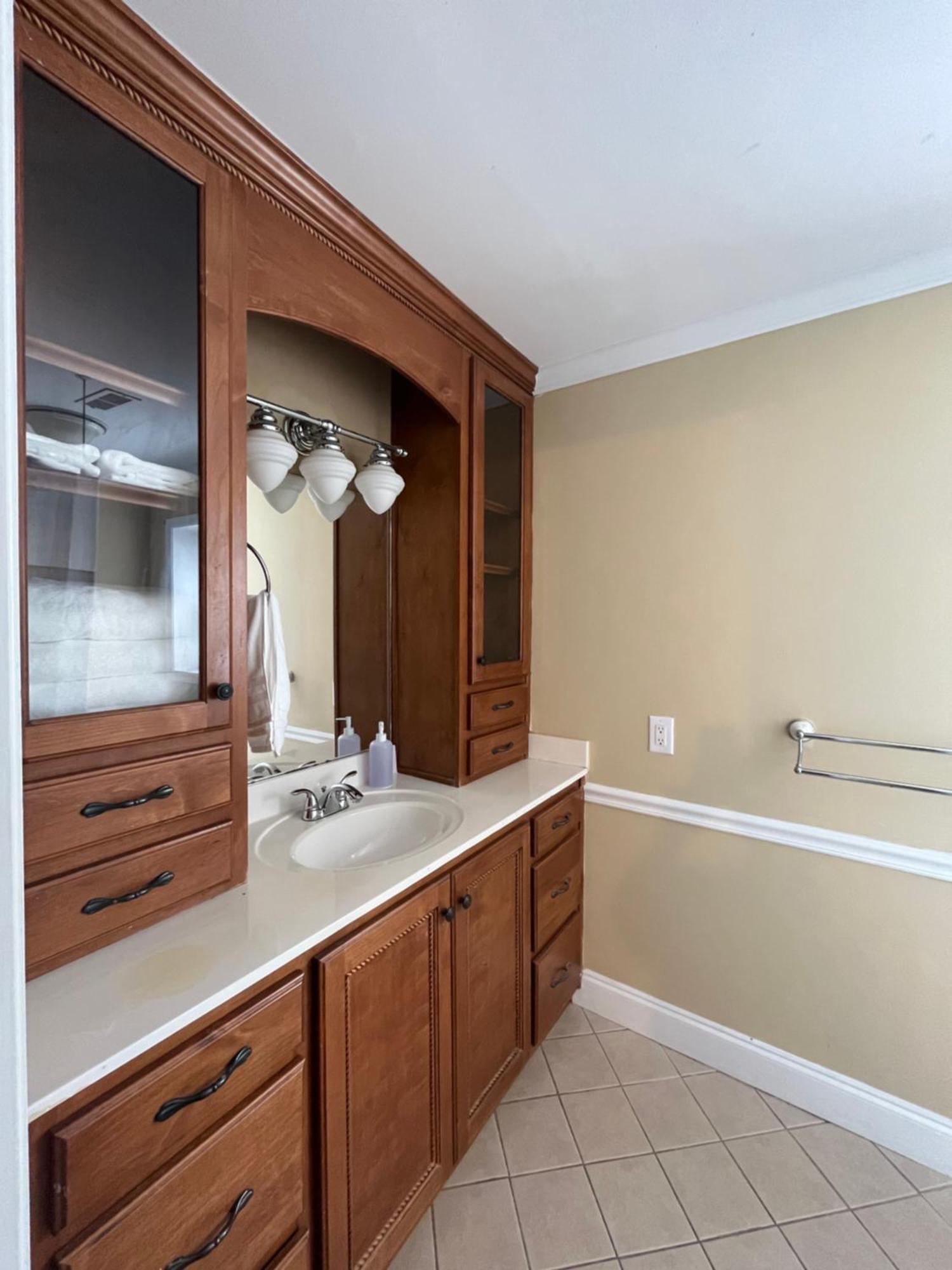 Hébergement de vacances 4-bedroom Duplex With Ac And Wifi In Ga *