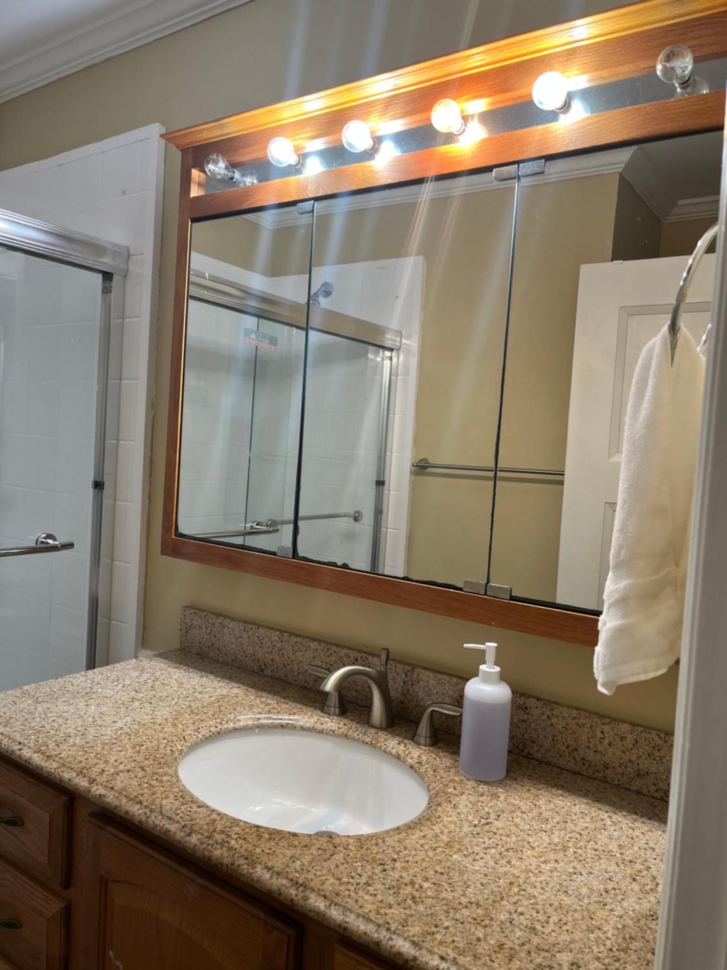 4-bedroom Duplex With Ac And Wifi In Ga Hébergement de vacances